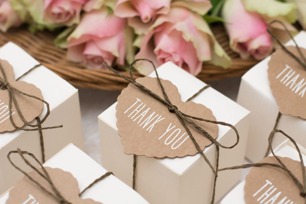 Quels petits cadeaux offrir à vos invités