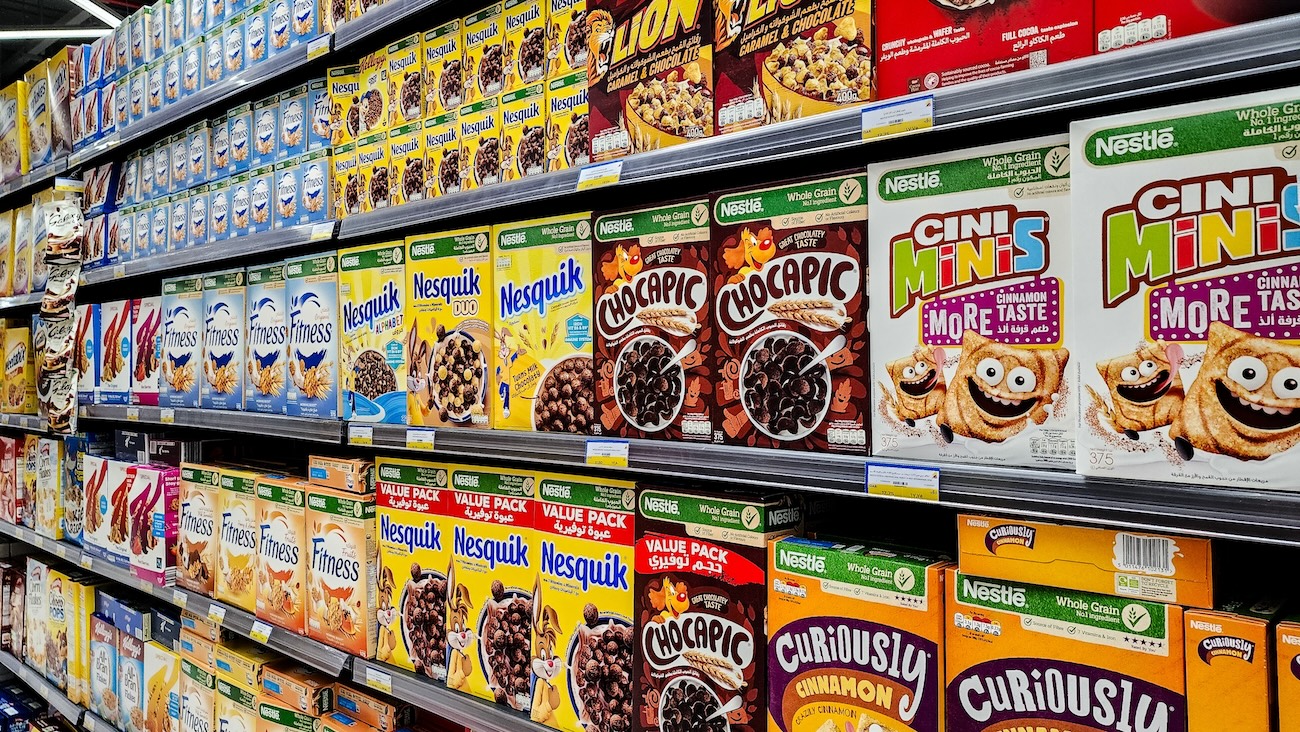 « Pas le petit-déjeuner idéal », Nestlé lance des versions protéinées des céréales Chocapic et Lion mais voici pourquoi elles ne sont pas adaptées aux enfants